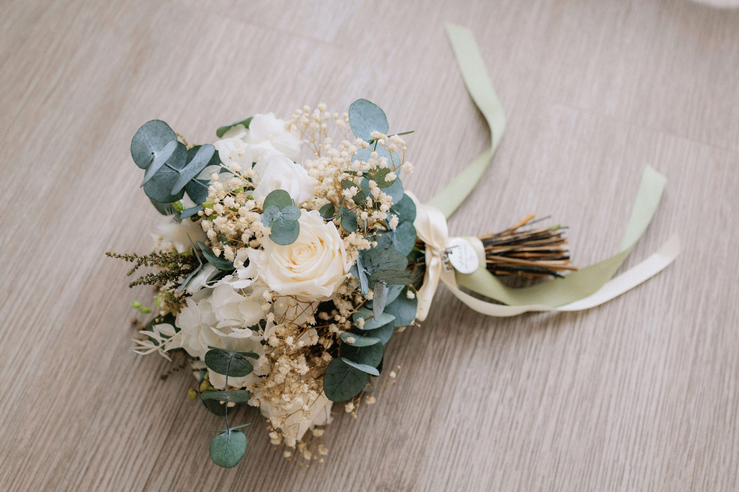 Ramo de novia preservado blanco y verde